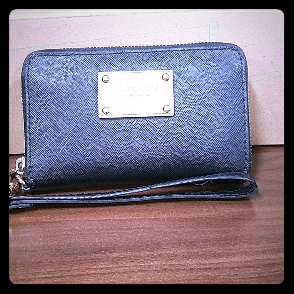 Michael Kors Wallet/Wristlet